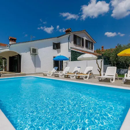 Holiday Home Suncana By Interhome